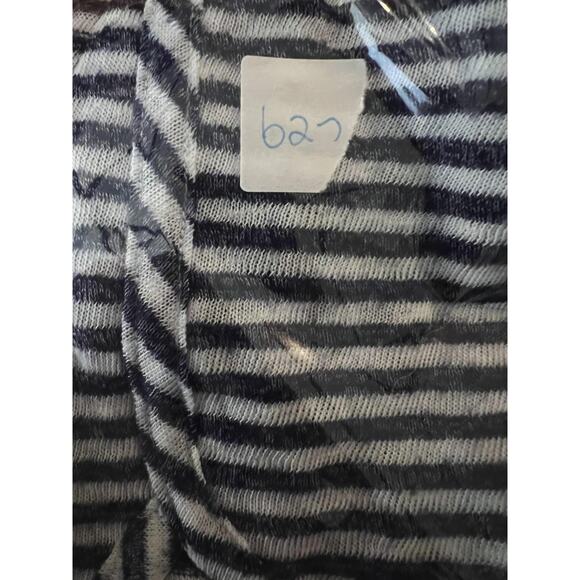 Torrid Tank Top Womens 2XL Blue White Striped V-Neck Sleeveless Plus Size Knit - Picture 5 of 5